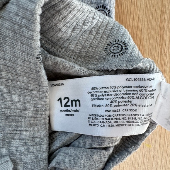 Two piece set - Picture 3 of 3